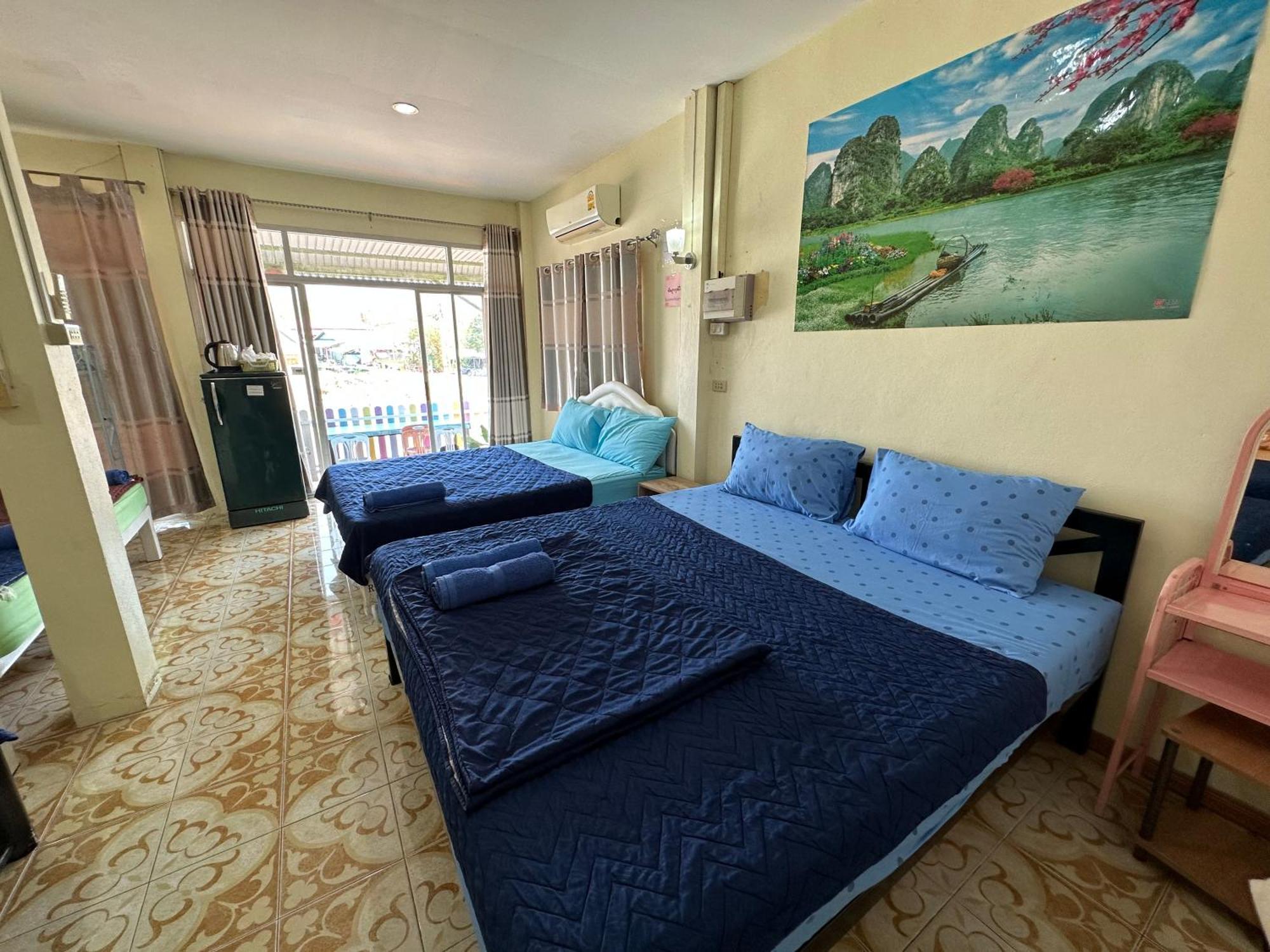 Thippawan Bungalow Ko Si Chang Buitenkant foto