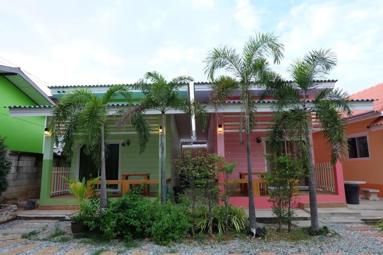 Thippawan Bungalow Ko Si Chang Buitenkant foto